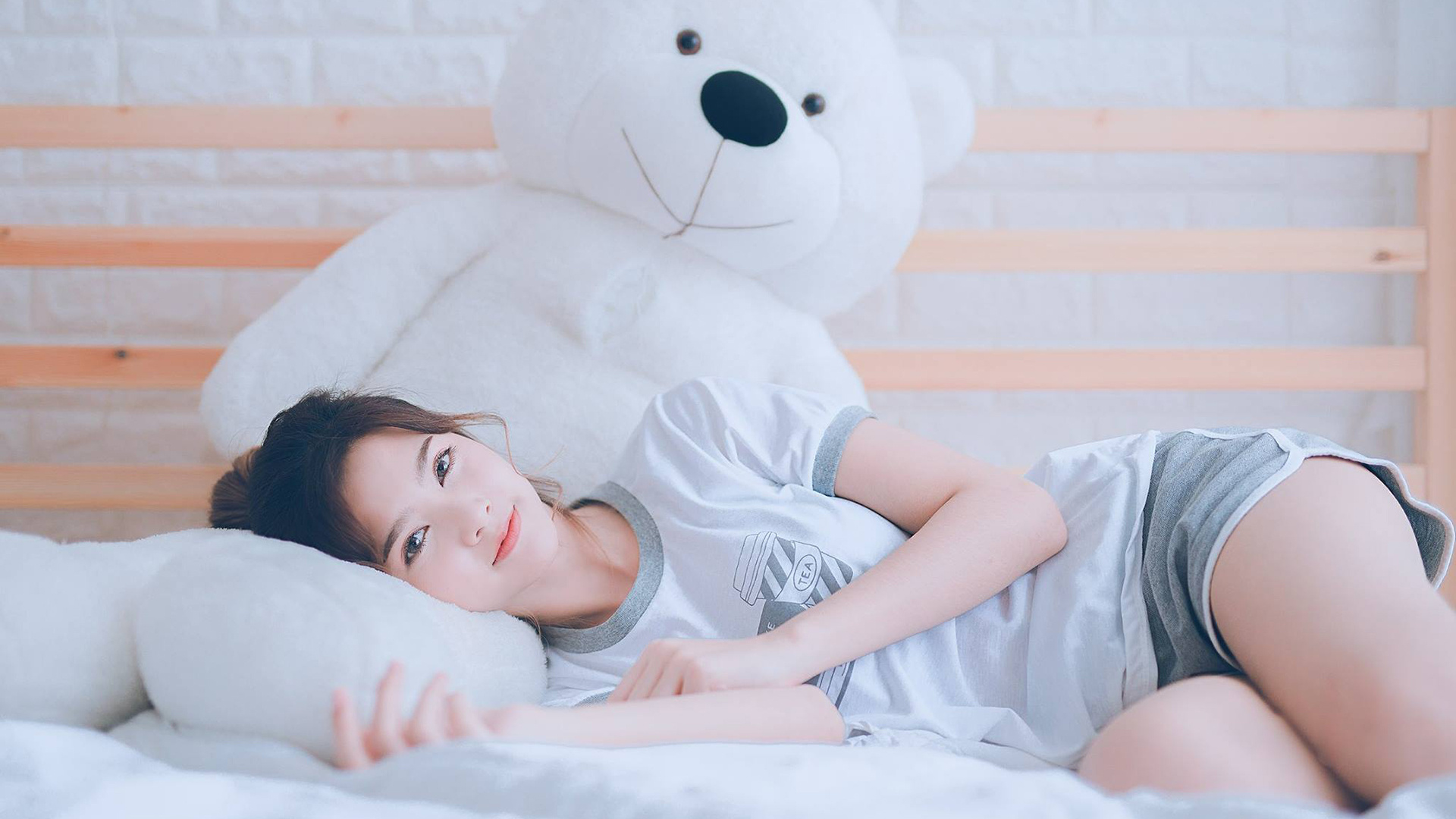 足球联赛:传奇射手再度上演帽子戏法,射手足球鞋