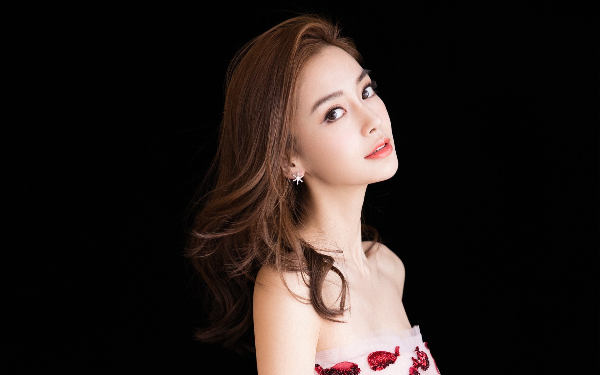 美国选手闪耀全球赛场，杨瀚森闪耀美国赛场