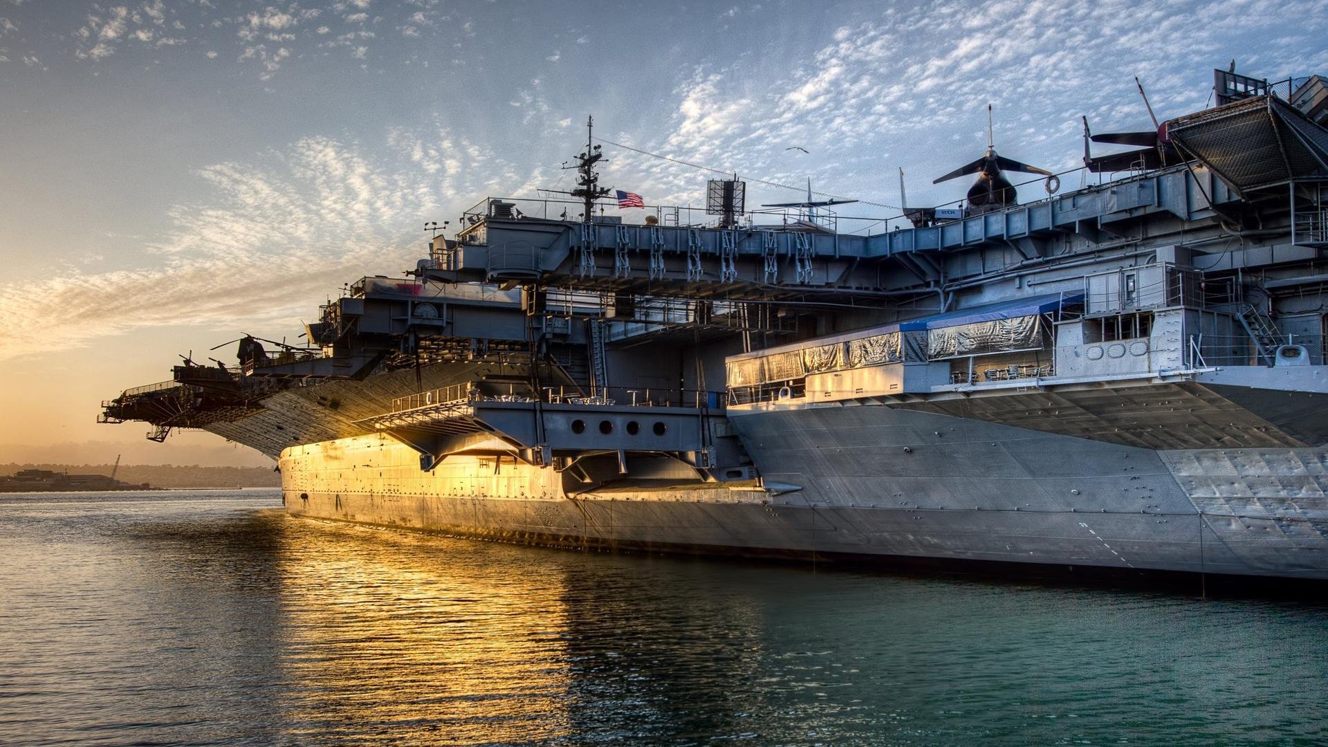 使用虚拟现实进行战术训练逐渐普及,虚拟现实战是利用虚拟现实技术创造的